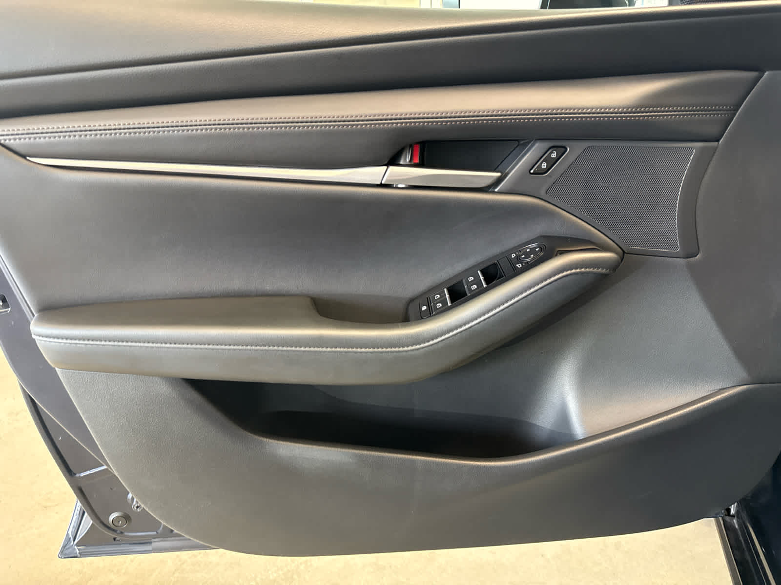 2026 Mazda MAZDA3 2.5 S Preferred FWD