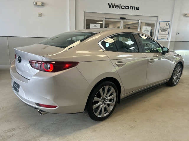 2026 Mazda MAZDA3 2.5 S Preferred FWD