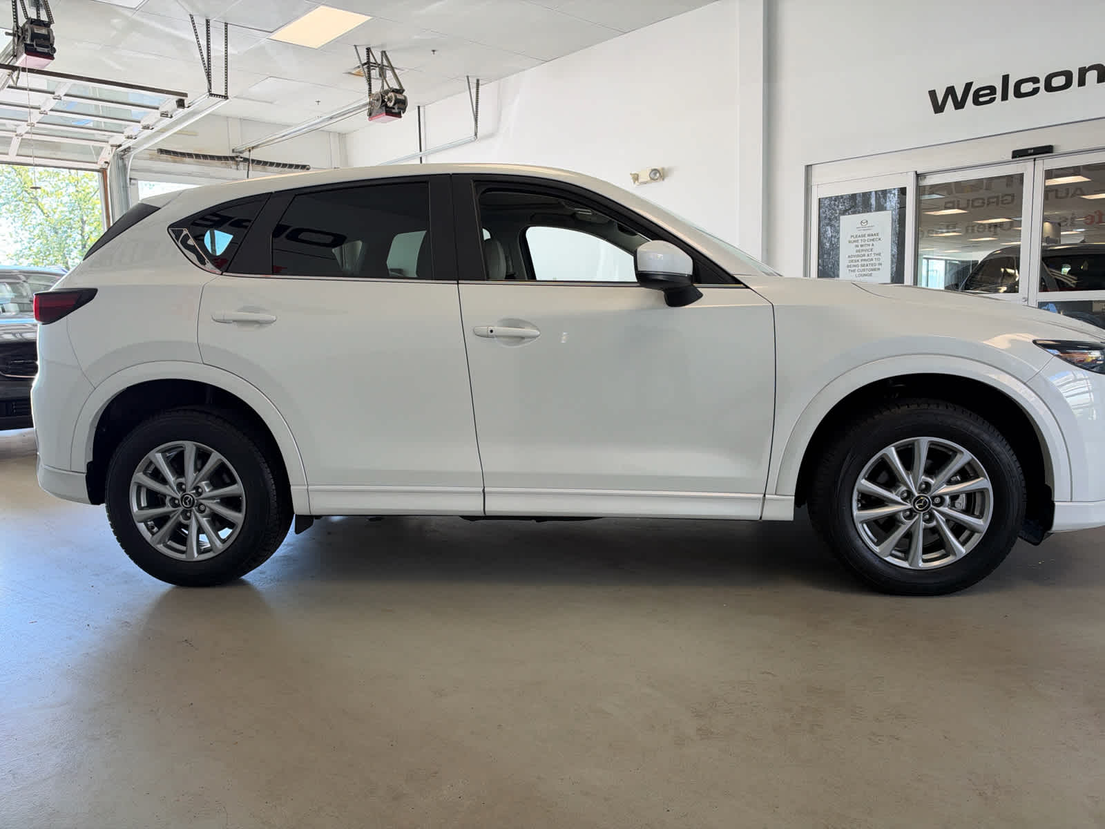 2024 Mazda Mazda CX-5 2.5 S Preferred Package AWD