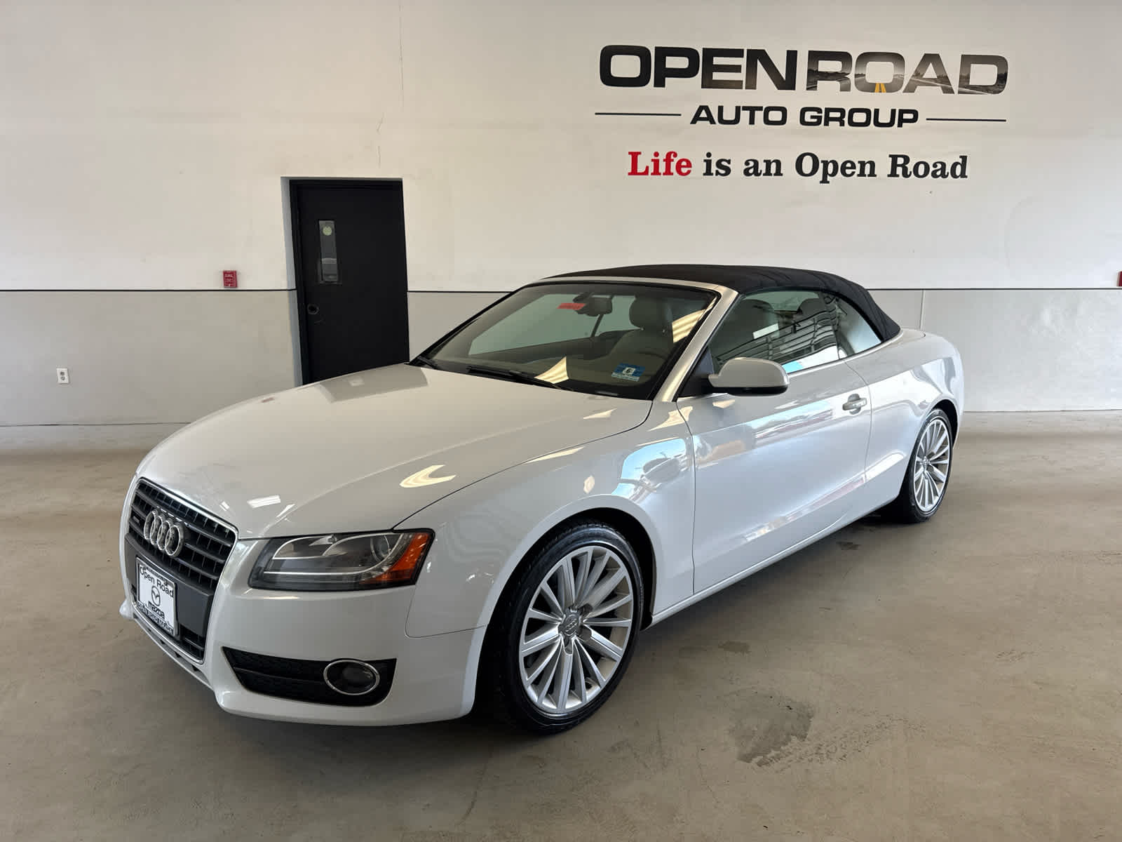 2012 Audi A5 2dr Cabriolet Auto quattro 2.0T Premium Plus