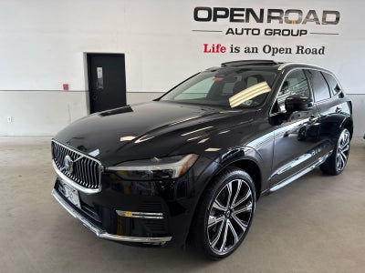 2023 Volvo XC60 B6 AWD Ultimate Bright Theme