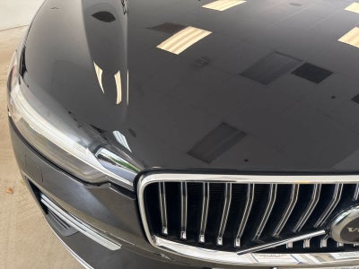 2023 Volvo XC60 B6 AWD Ultimate Bright Theme
