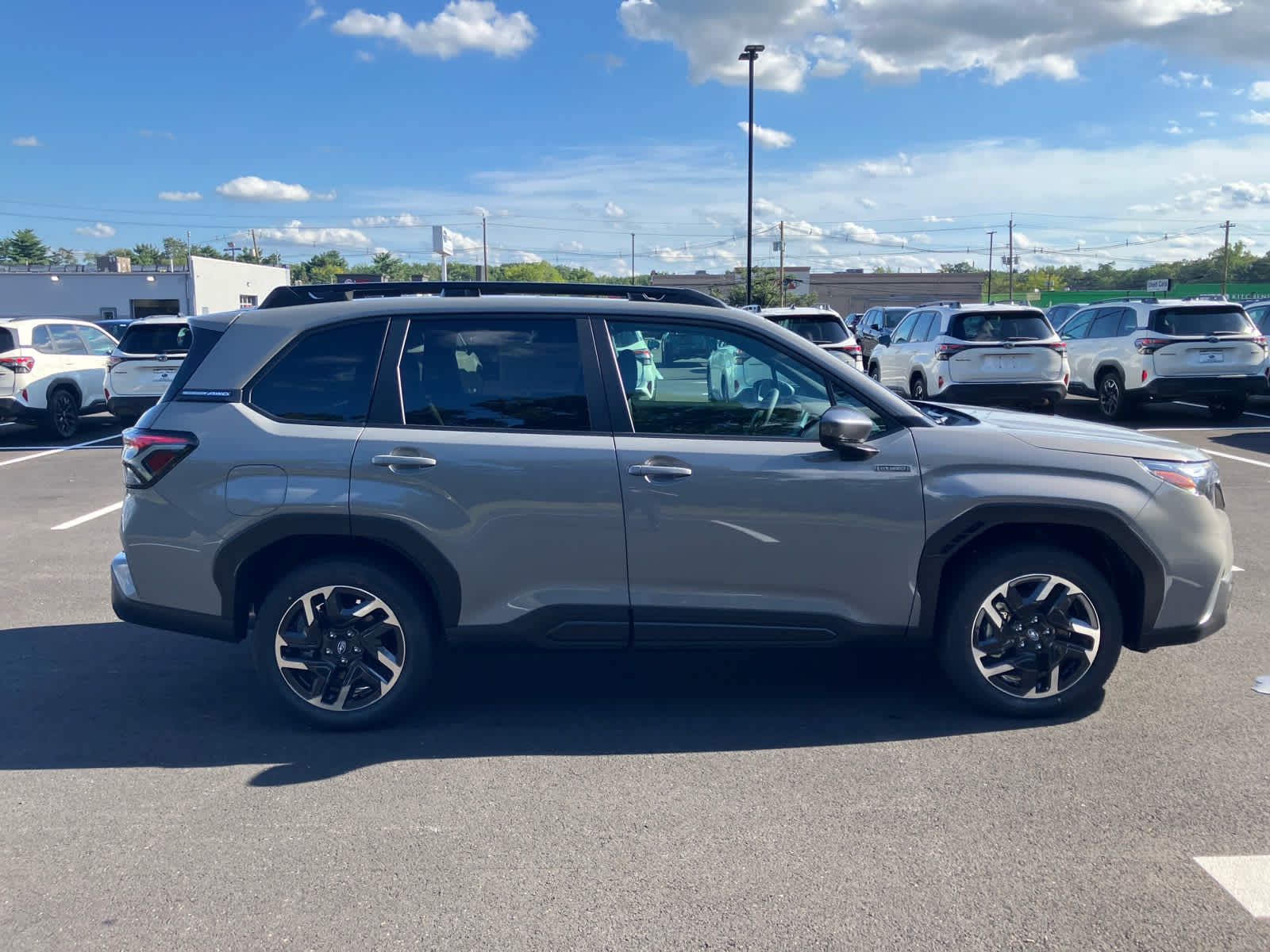 2026 Subaru FORESTER Premium Hybrid