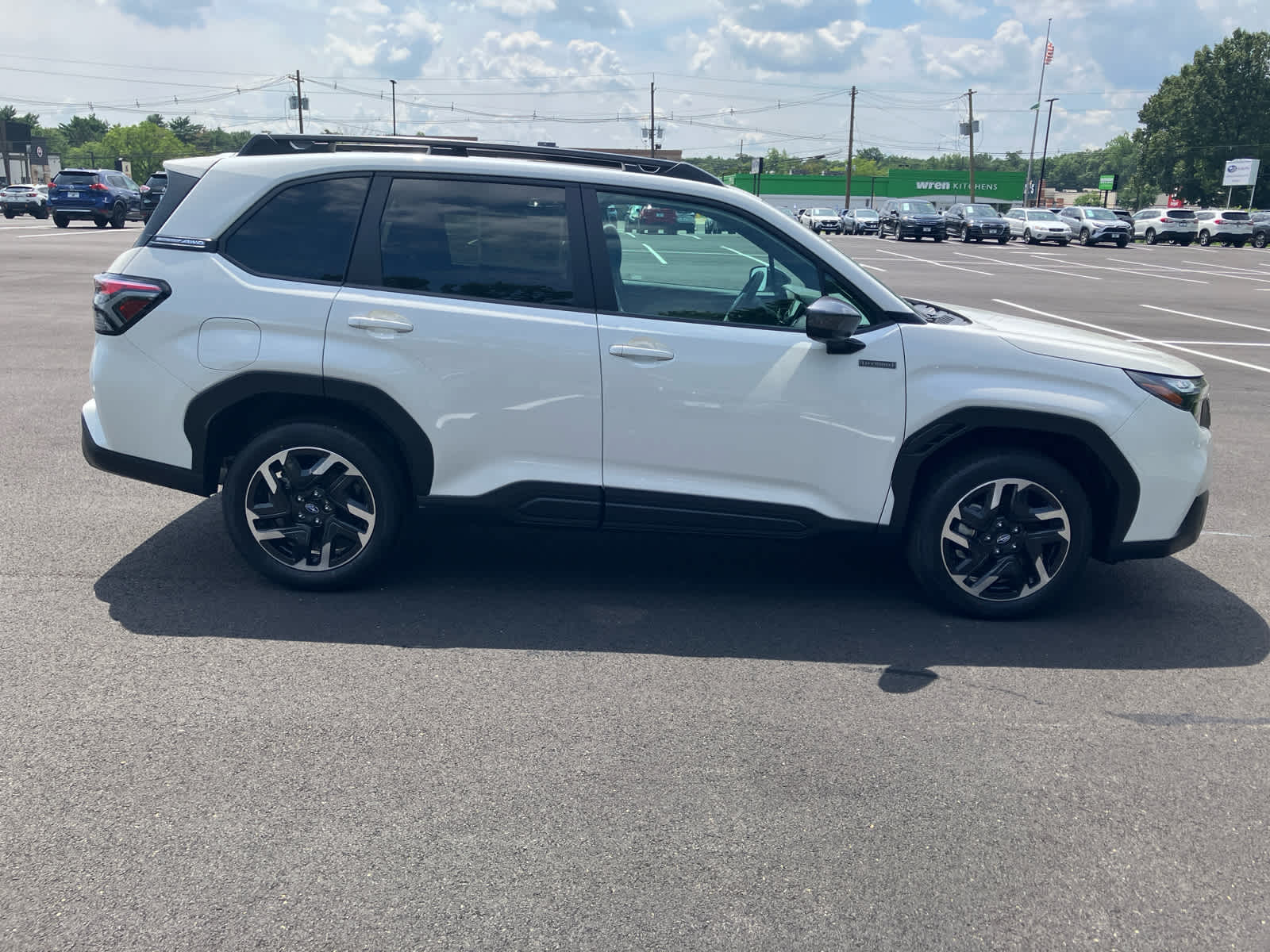 2026 Subaru FORESTER Premium Hybrid