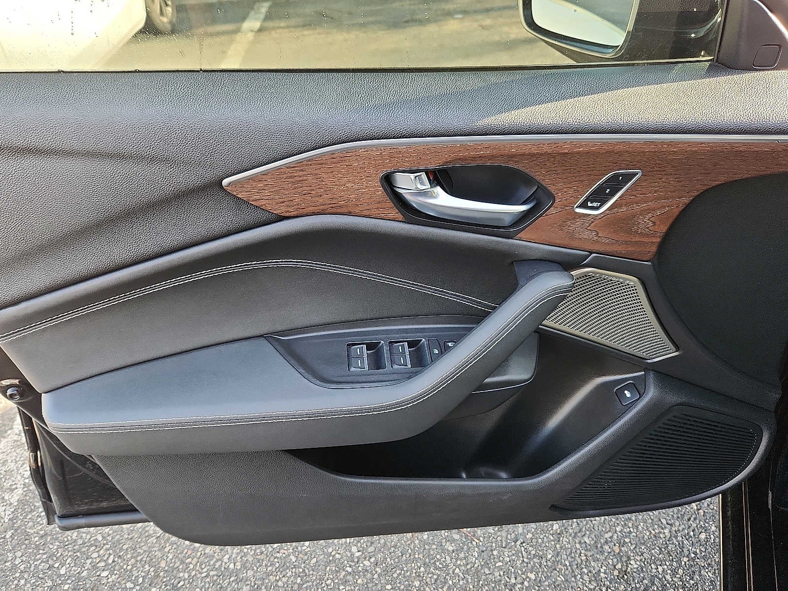 2023 Acura TLX w/Advance Package