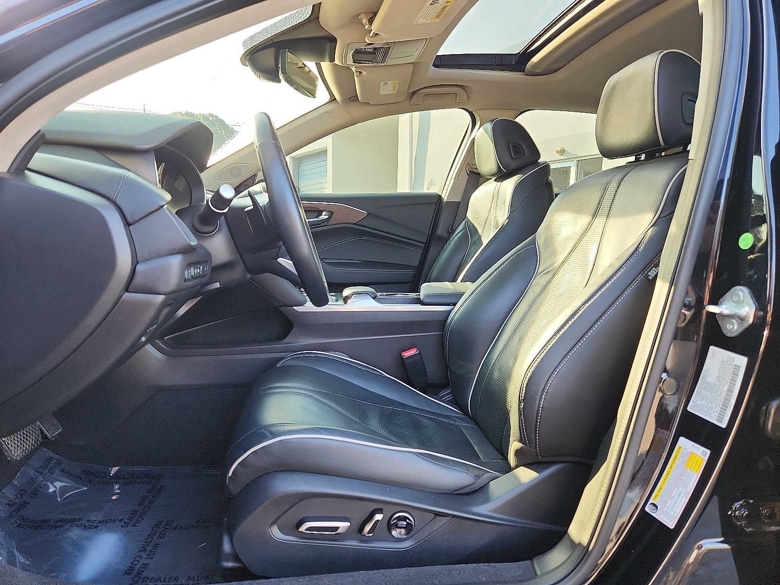 2023 Acura TLX w/Advance Package
