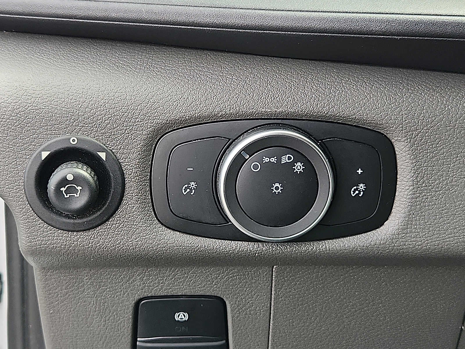 2022 Ford Transit Cargo Van Base