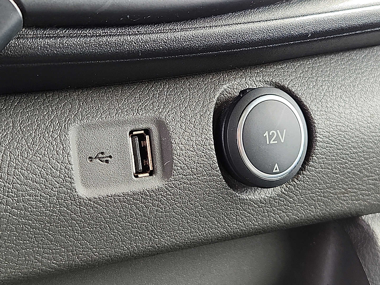 2022 Ford Transit Cargo Van Base