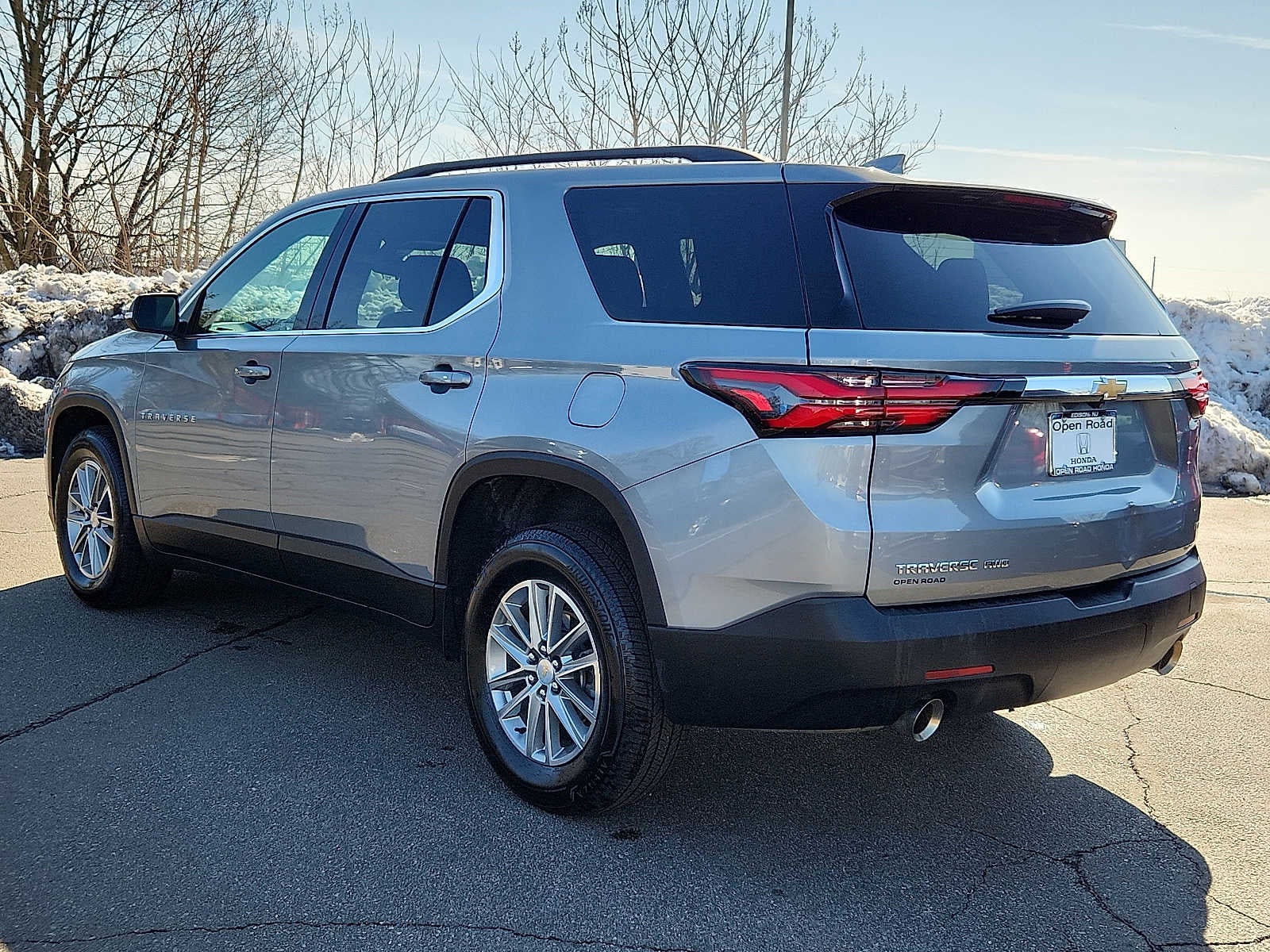 2023 Chevrolet Traverse LT Leather