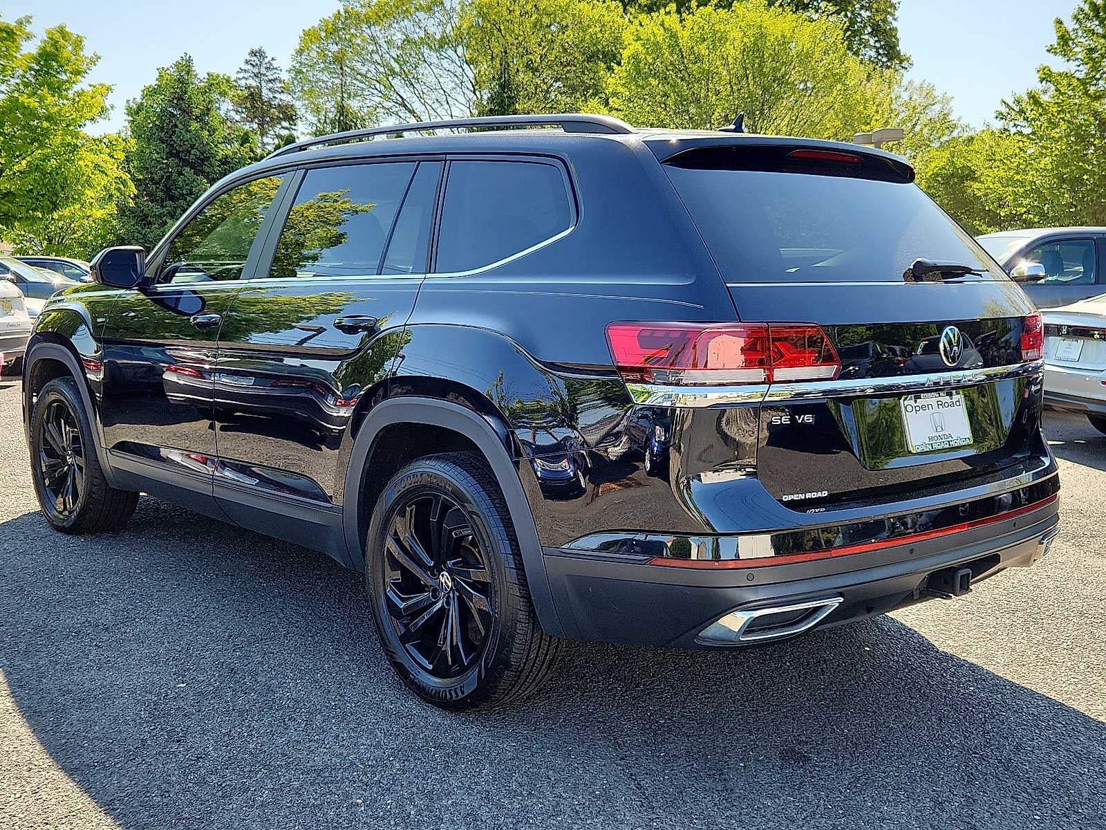 2023 Volkswagen Atlas 3.6L V6 SE w/Technology