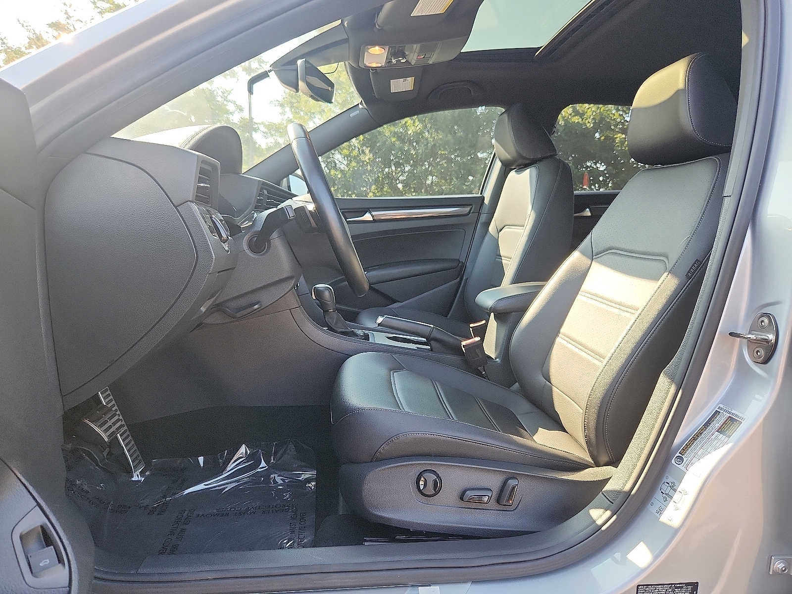 2021 Volkswagen Passat 2.0T R-Line