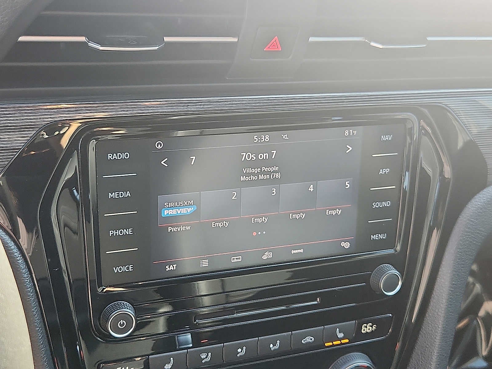 2021 Volkswagen Passat 2.0T R-Line