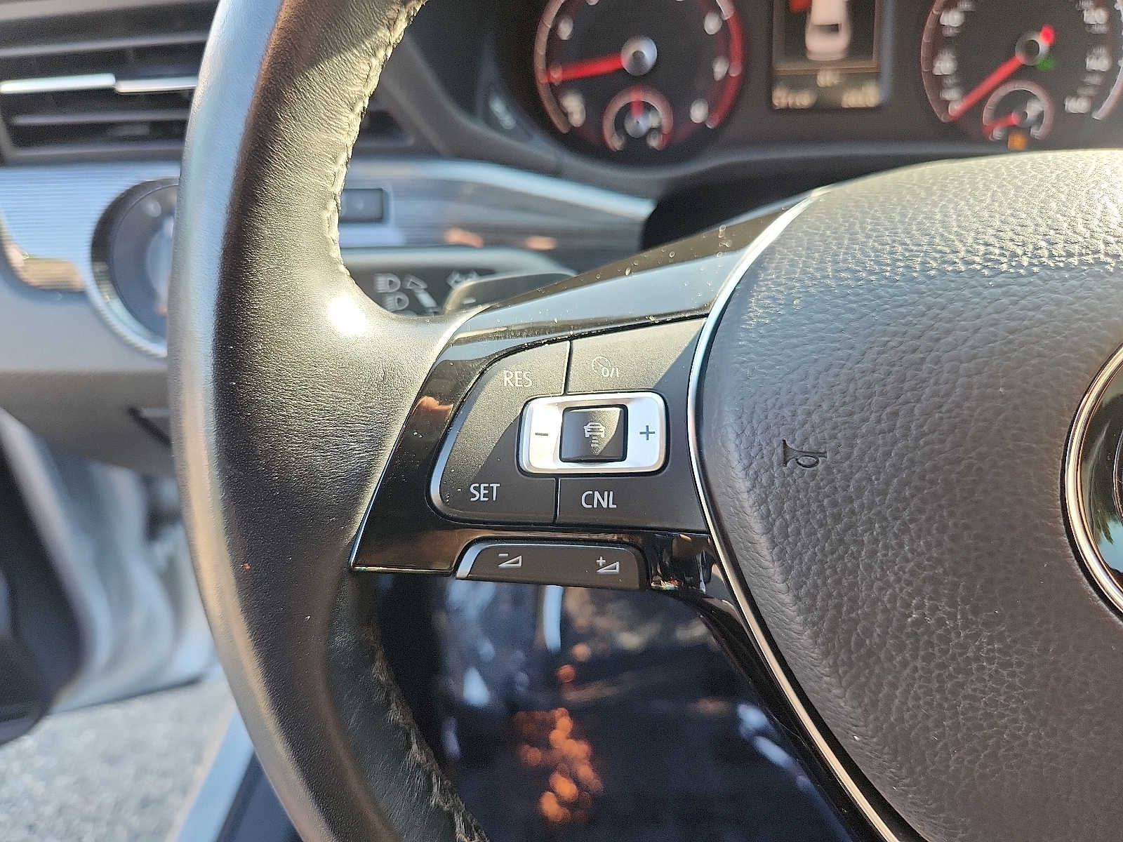 2021 Volkswagen Passat 2.0T R-Line