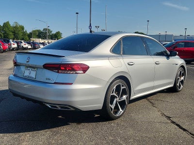 2021 Volkswagen Passat 2.0T R-Line