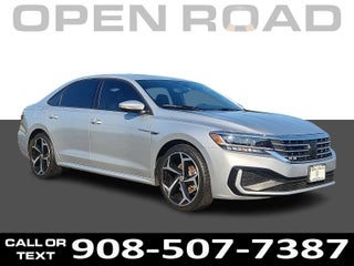 2021 Volkswagen Passat 2.0T R-Line