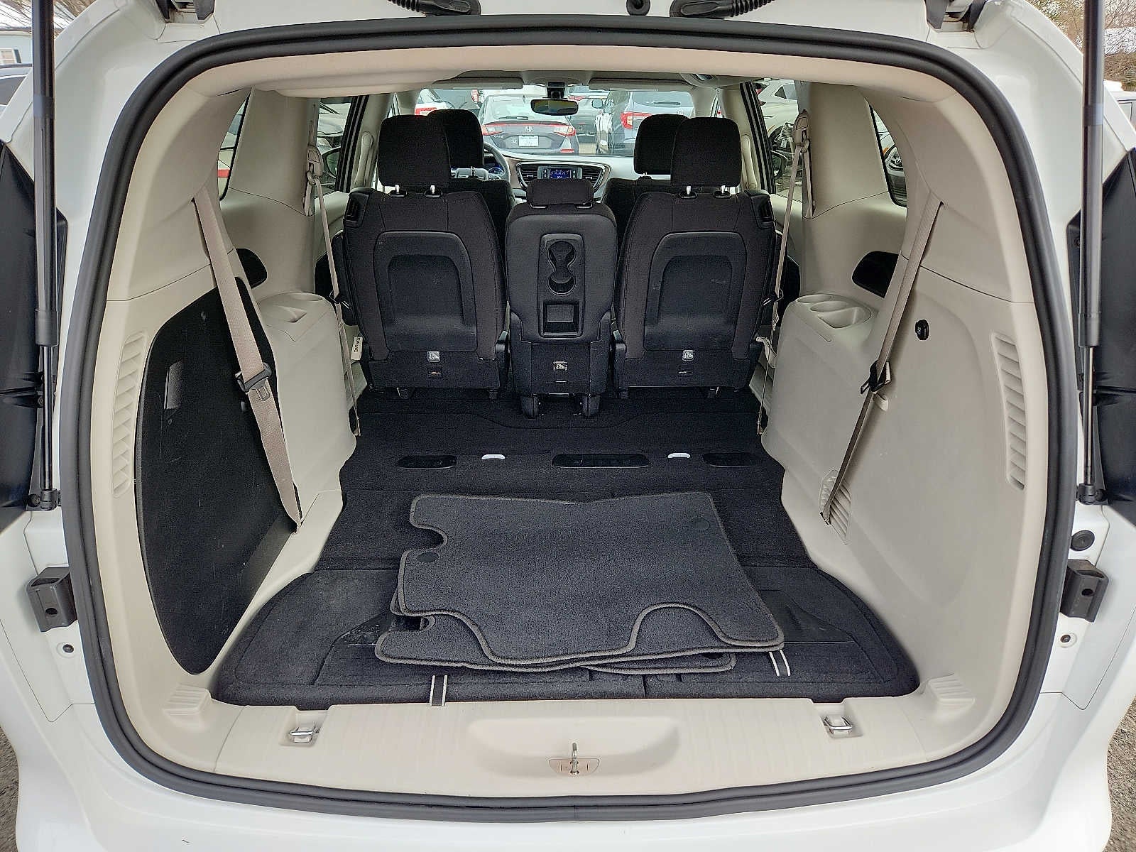 2017 Chrysler Pacifica LX