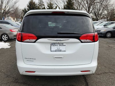 2017 Chrysler Pacifica LX