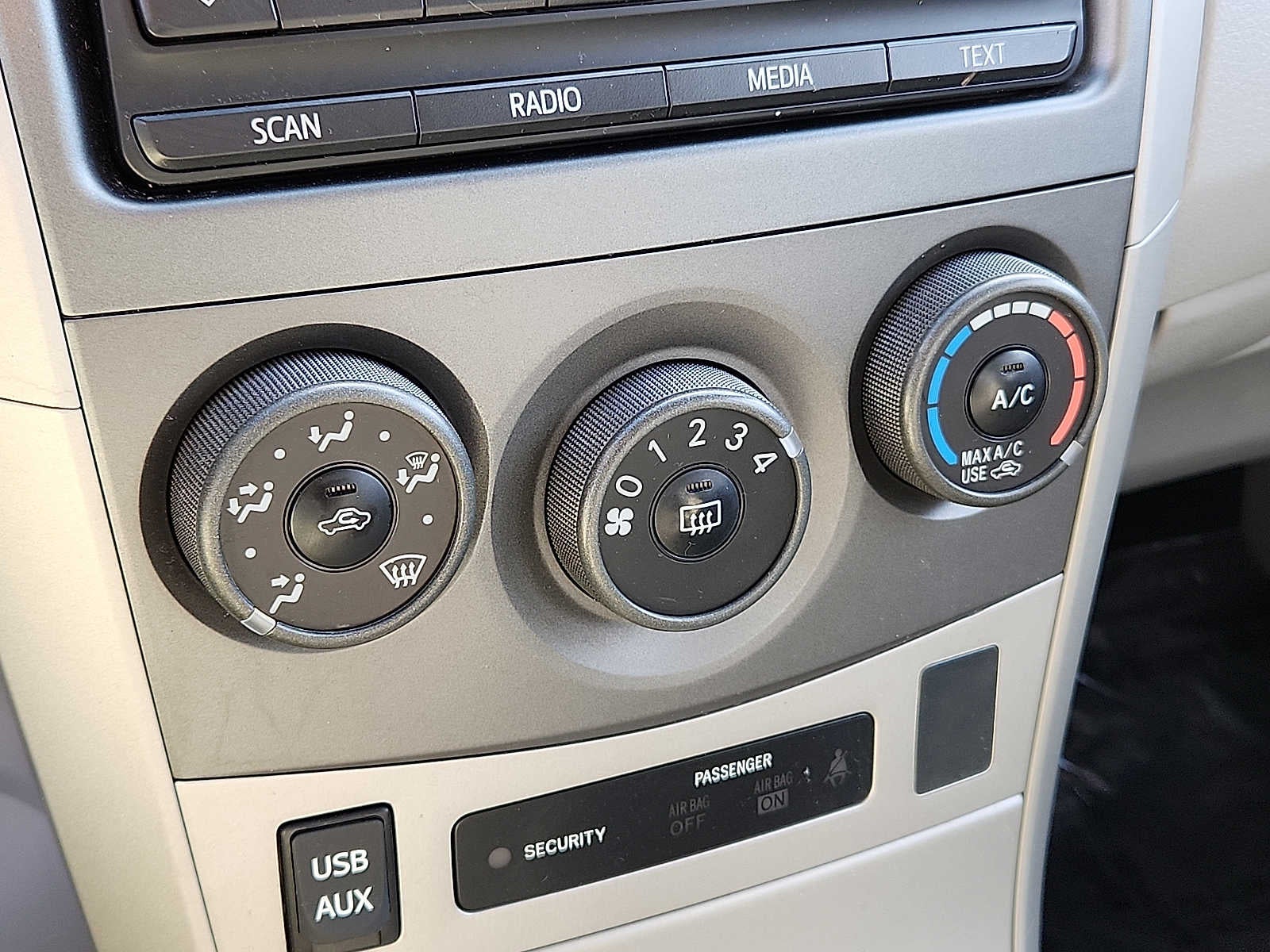 2012 Toyota Corolla LE