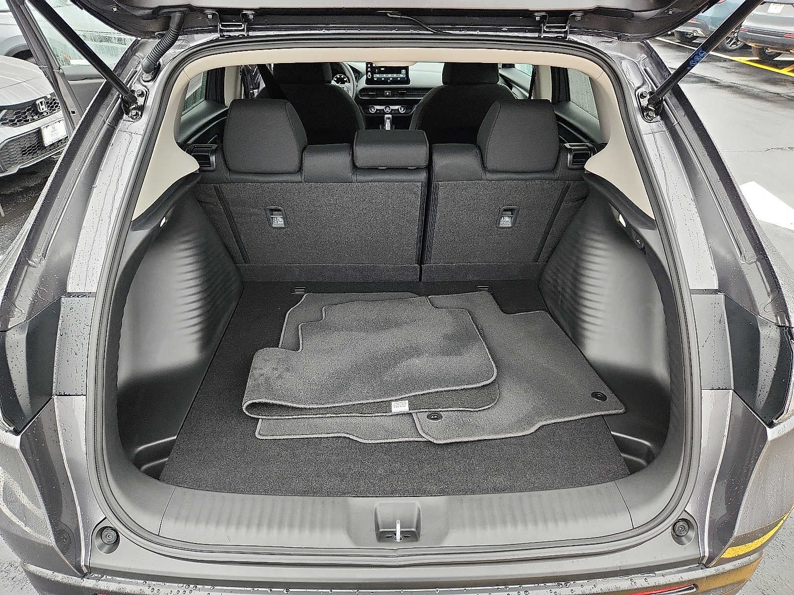 2026 Honda HR-V LX
