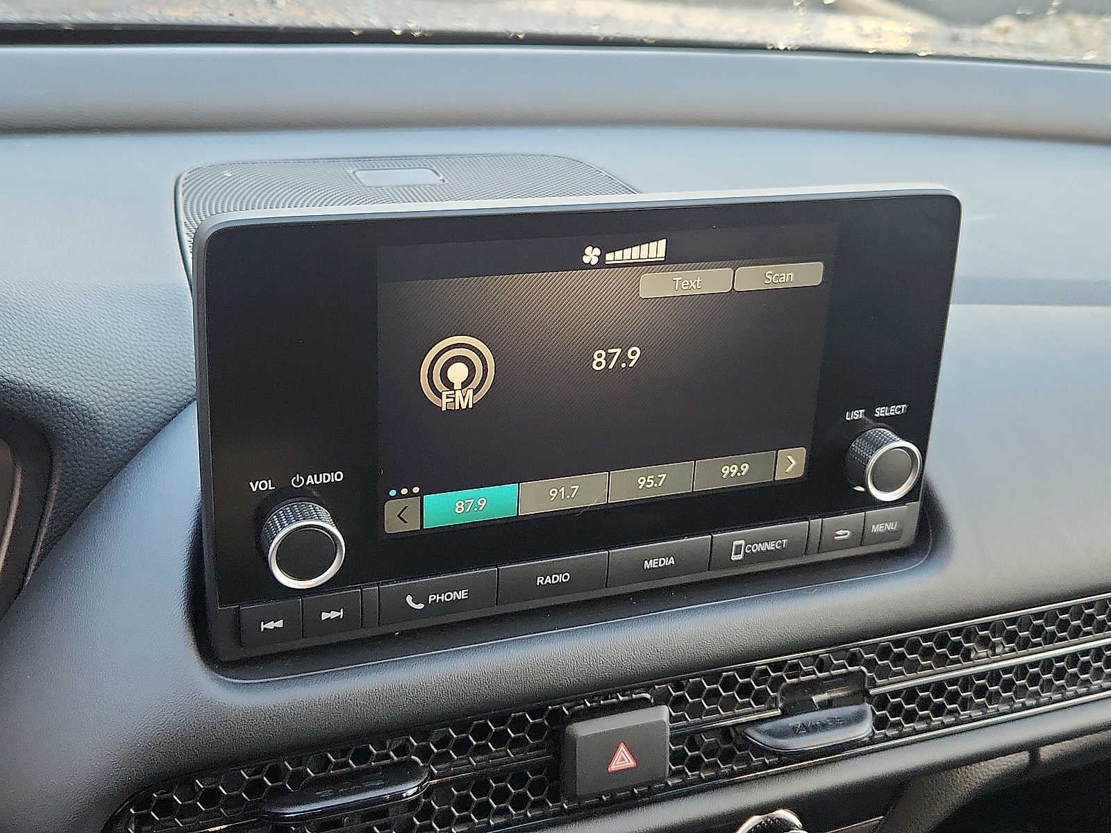 2023 Honda HR-V LX