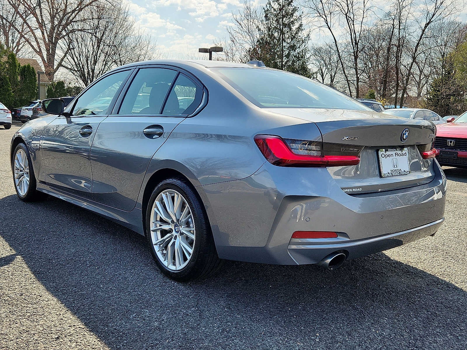 2023 BMW 330e xDrive 330e xDrive