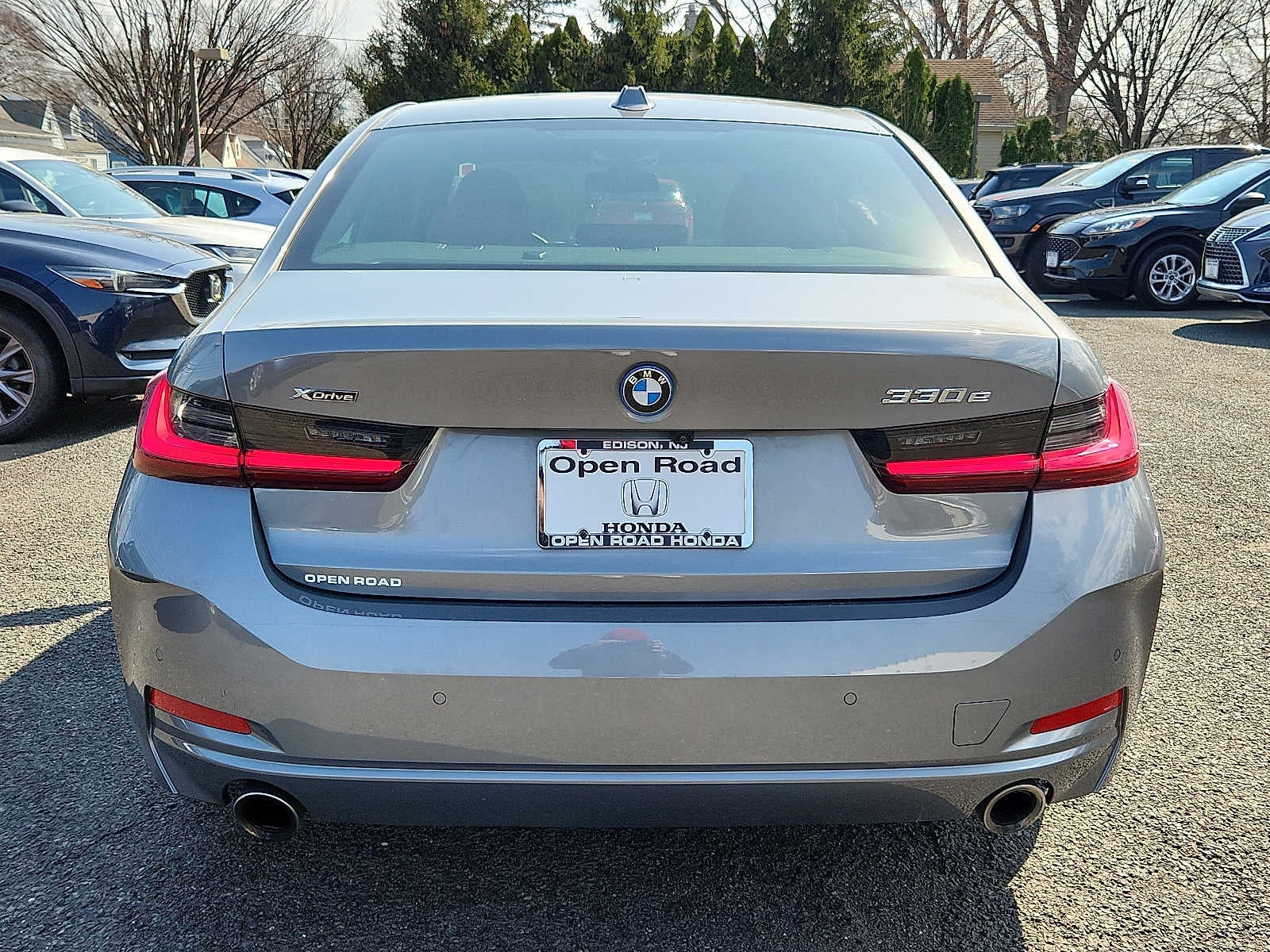 2023 BMW 330e xDrive 330e xDrive