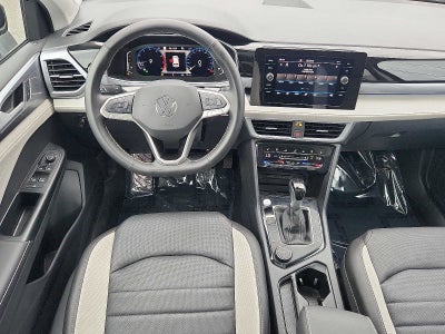 2025 Volkswagen Taos SEL