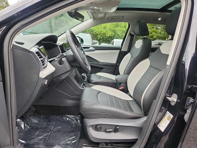 2025 Volkswagen Taos SEL