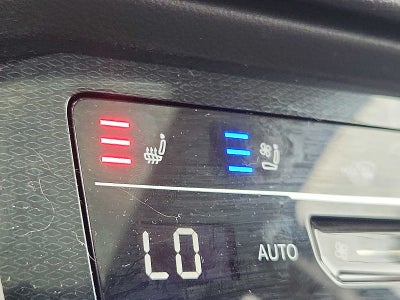 2025 Volkswagen Taos SEL