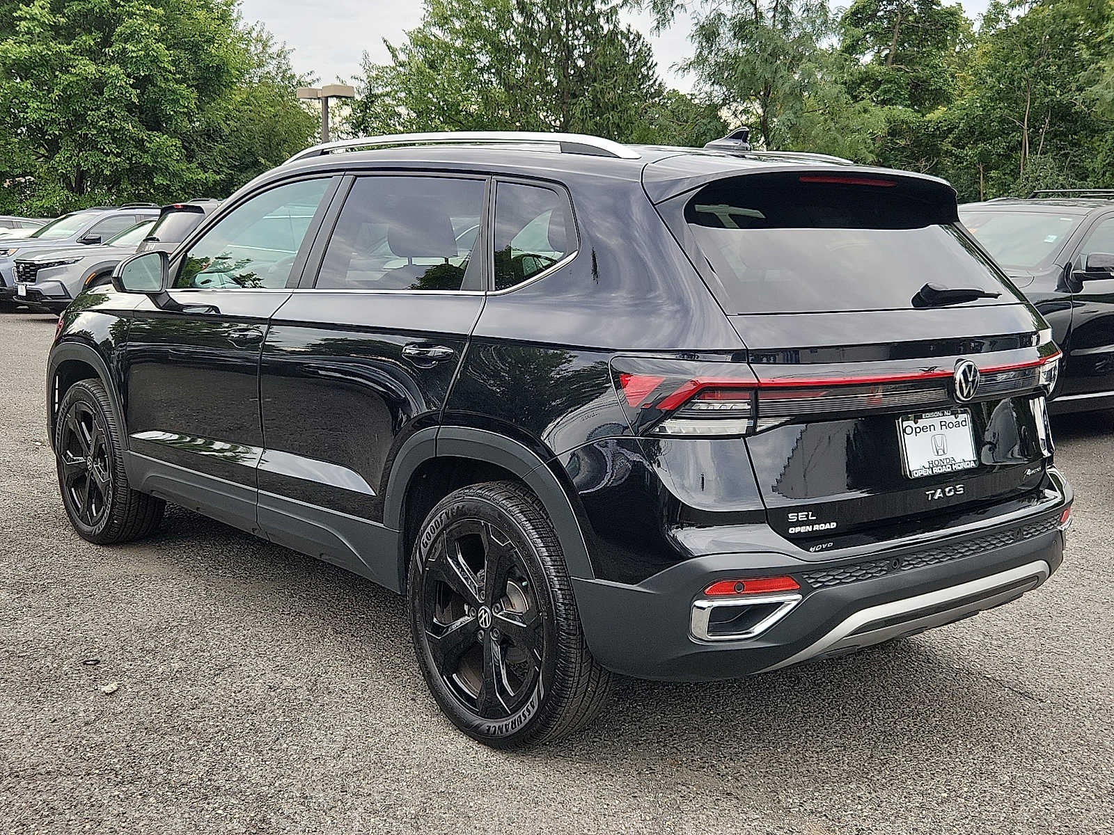 2025 Volkswagen Taos SEL
