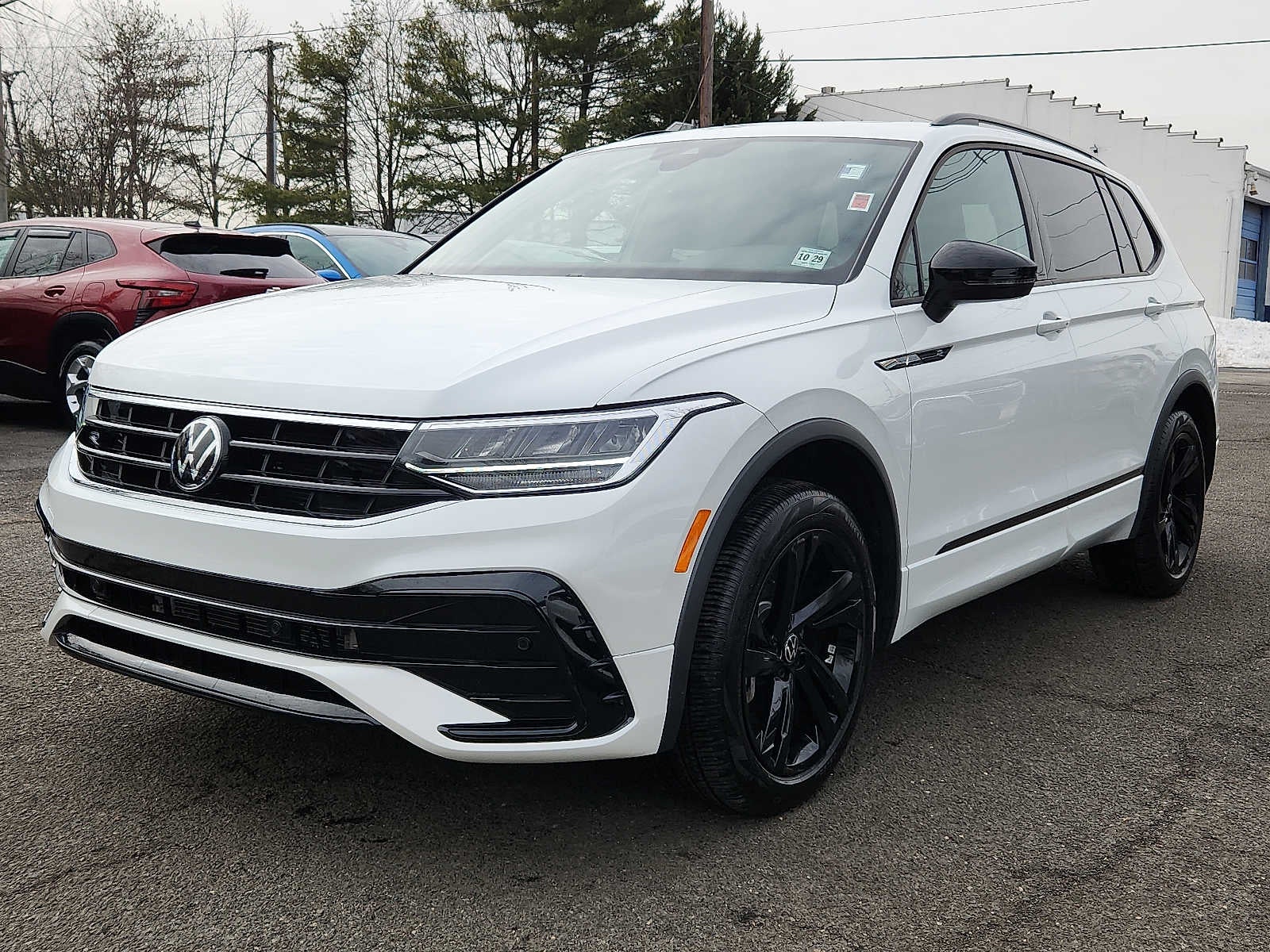2024 Volkswagen Tiguan SE R-Line Black