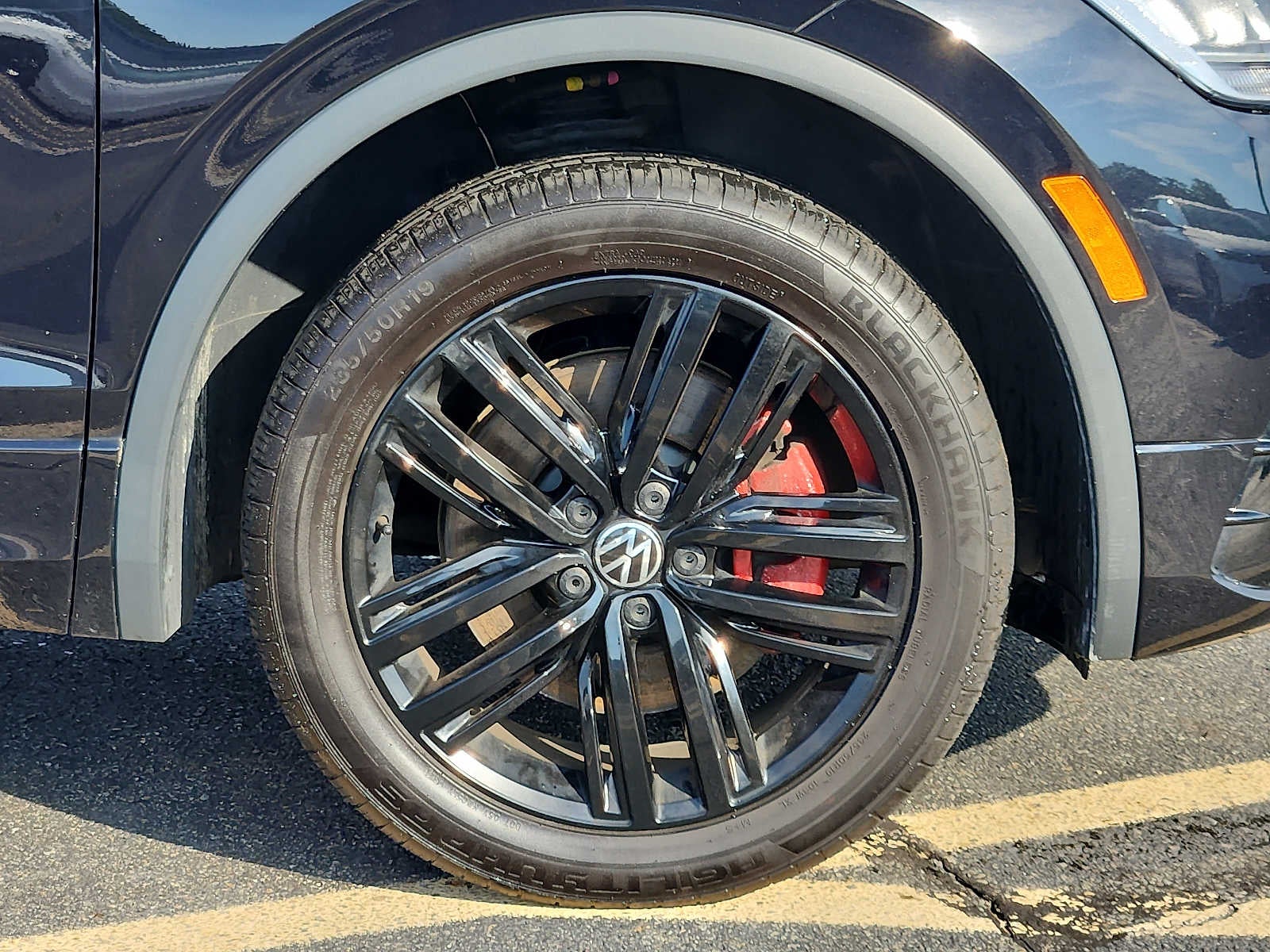 2022 Volkswagen Tiguan SE R-Line Black