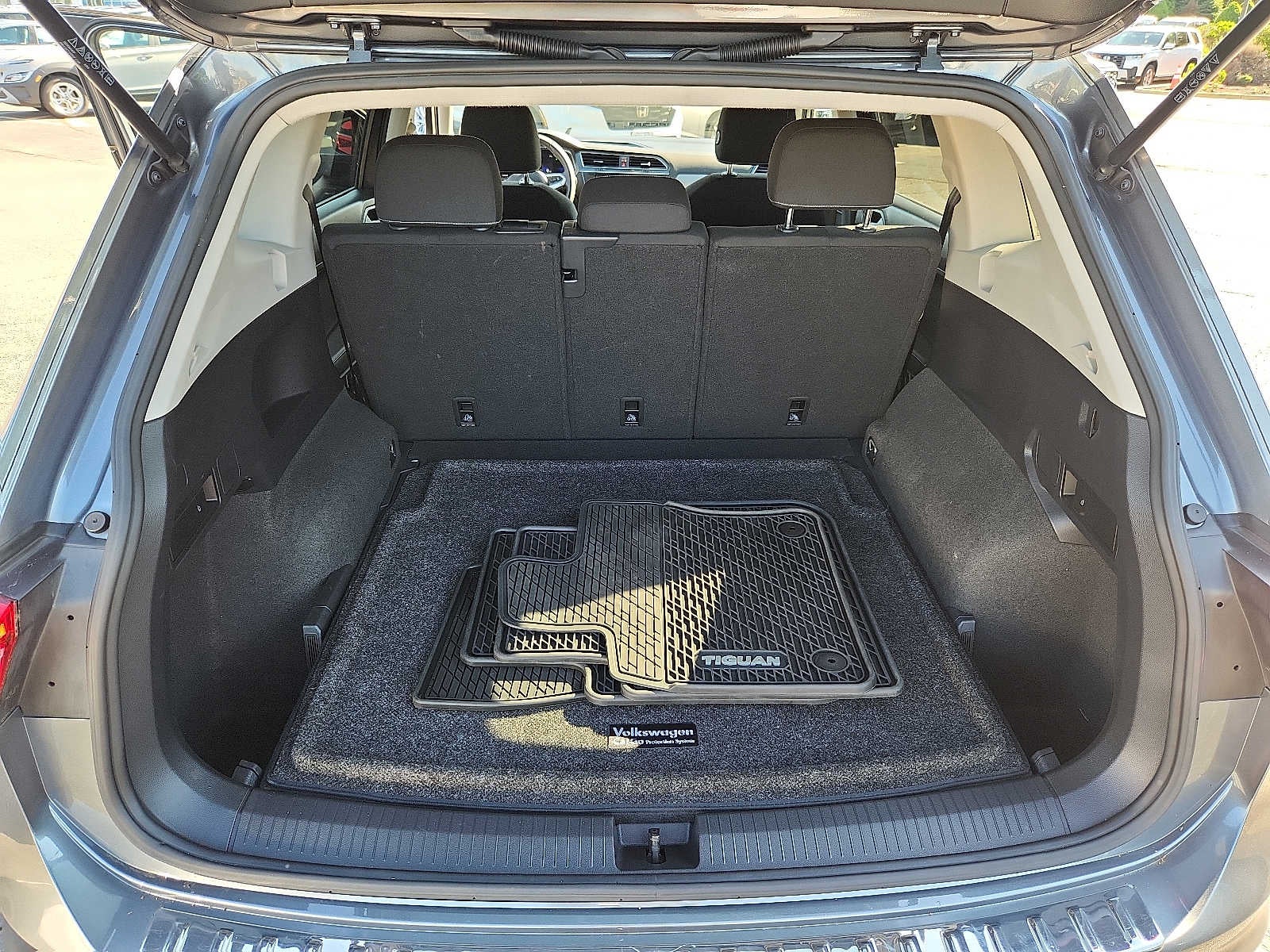 2023 Volkswagen Tiguan S