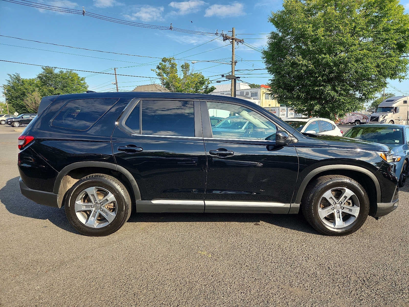 2023 Honda Pilot EX-L 8 Passenger