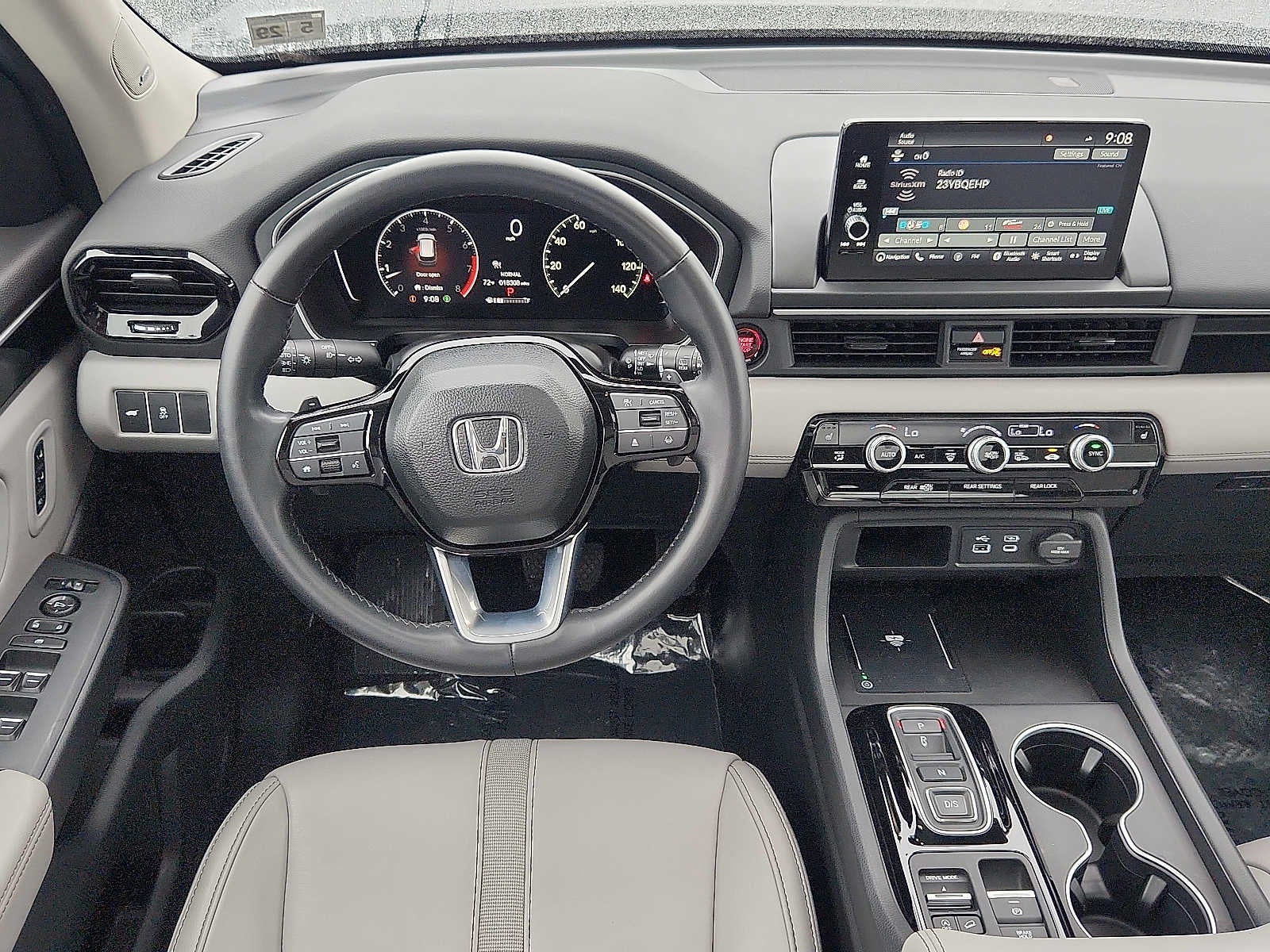 2025 Honda Pilot Touring