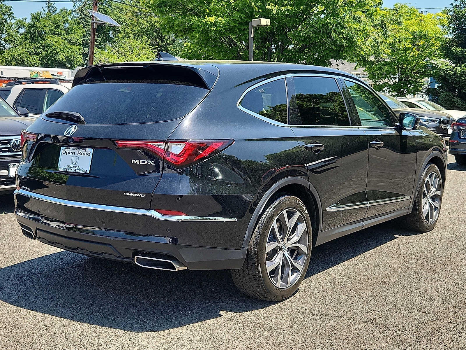 2023 Acura MDX w/Technology Package