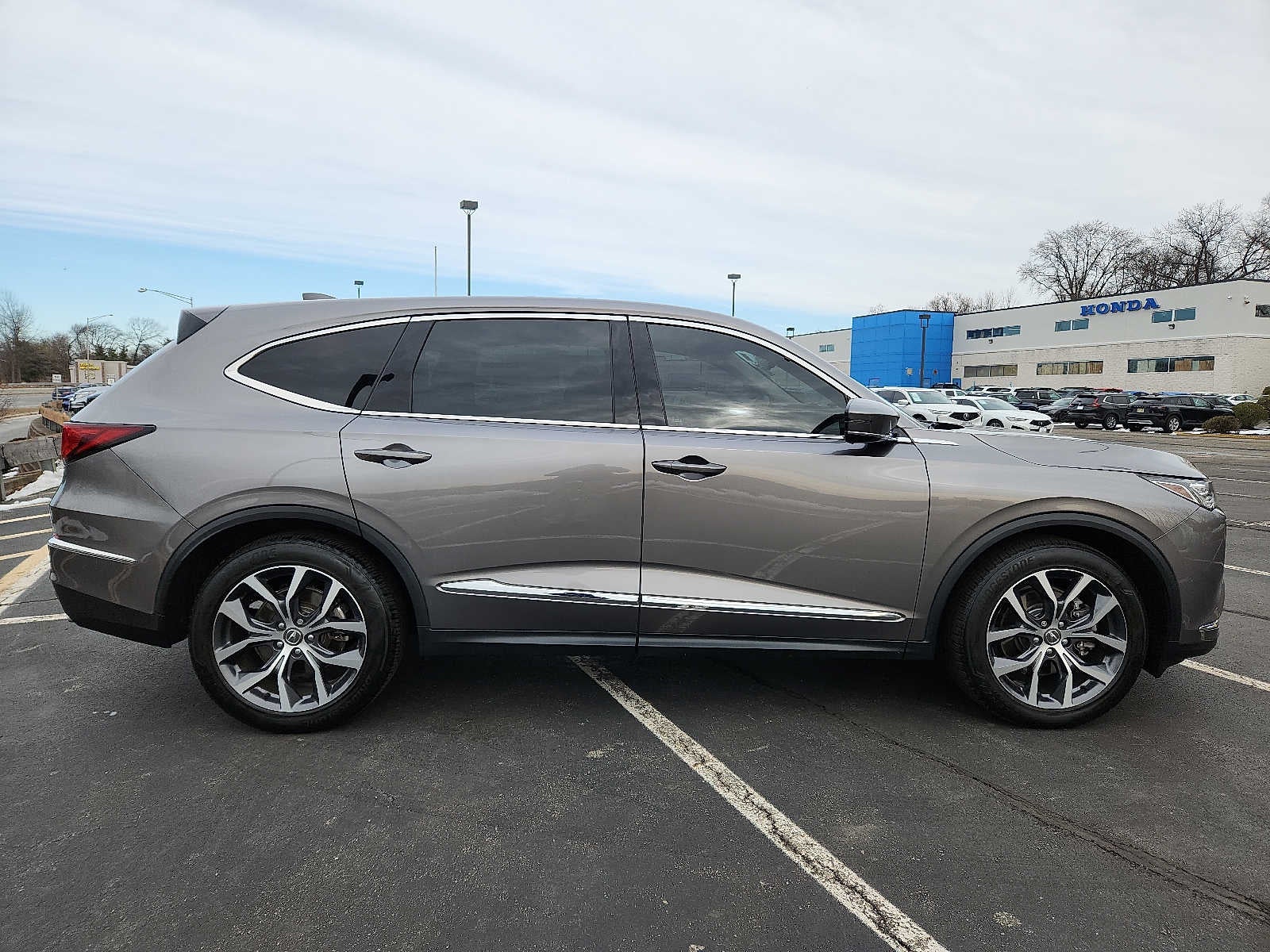 2023 Acura MDX w/Technology Package