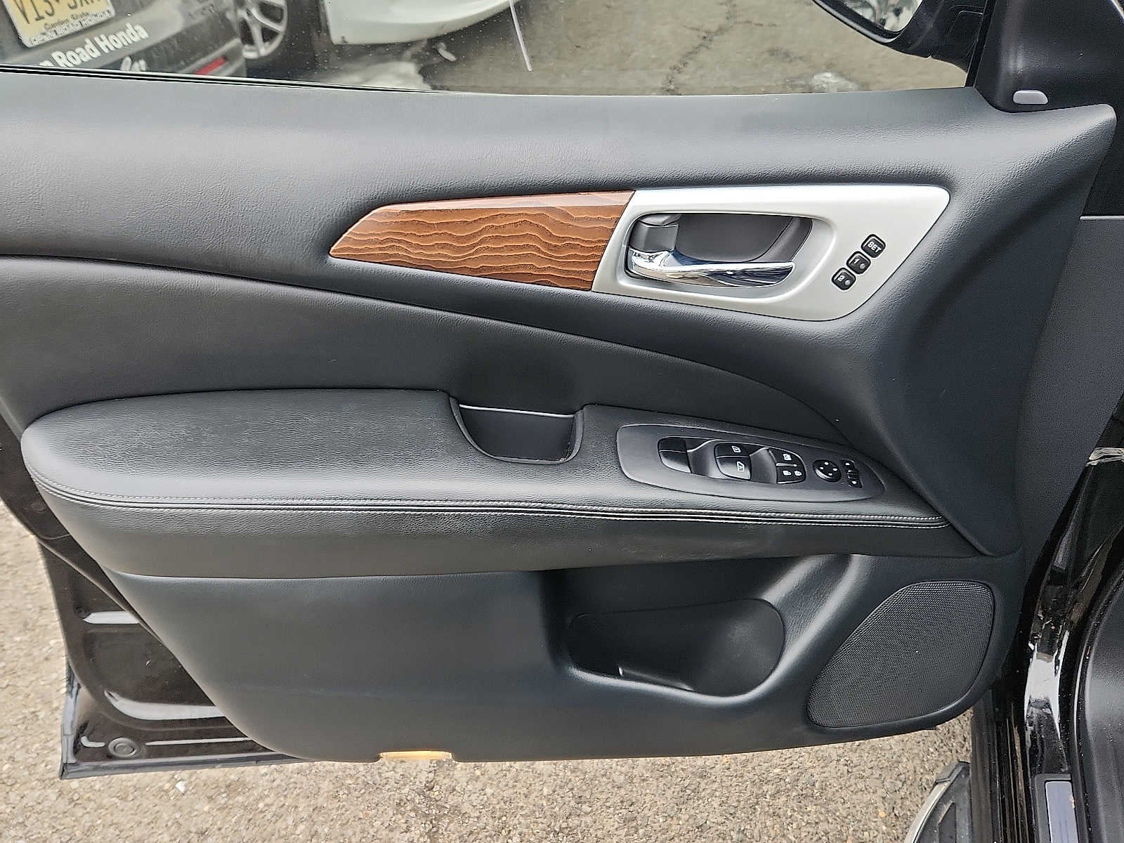 2018 Nissan Pathfinder Platinum