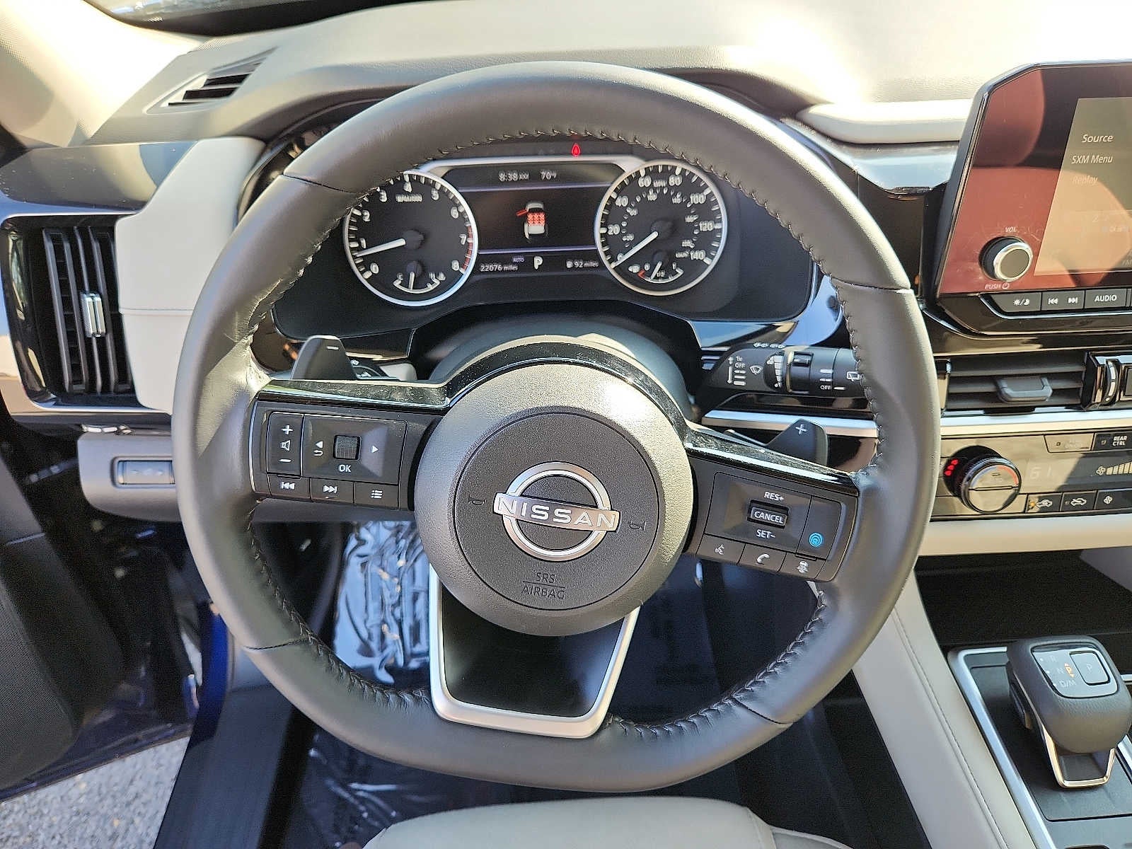 2022 Nissan Pathfinder SV