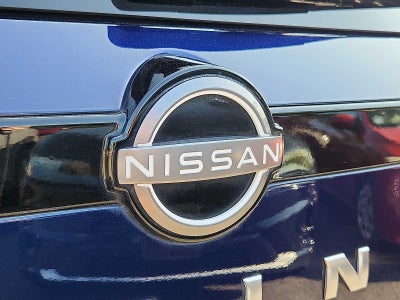 2022 Nissan Pathfinder SV