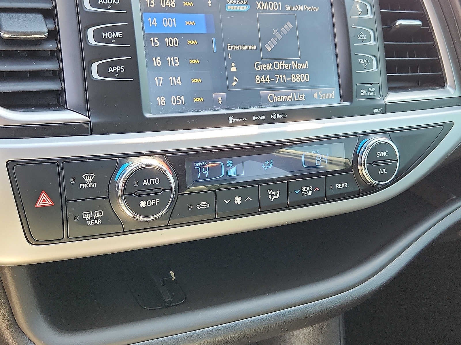 2019 Toyota Highlander SE