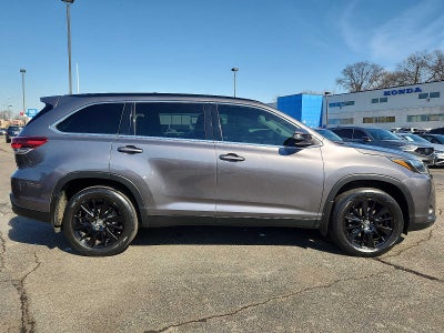 2019 Toyota Highlander SE