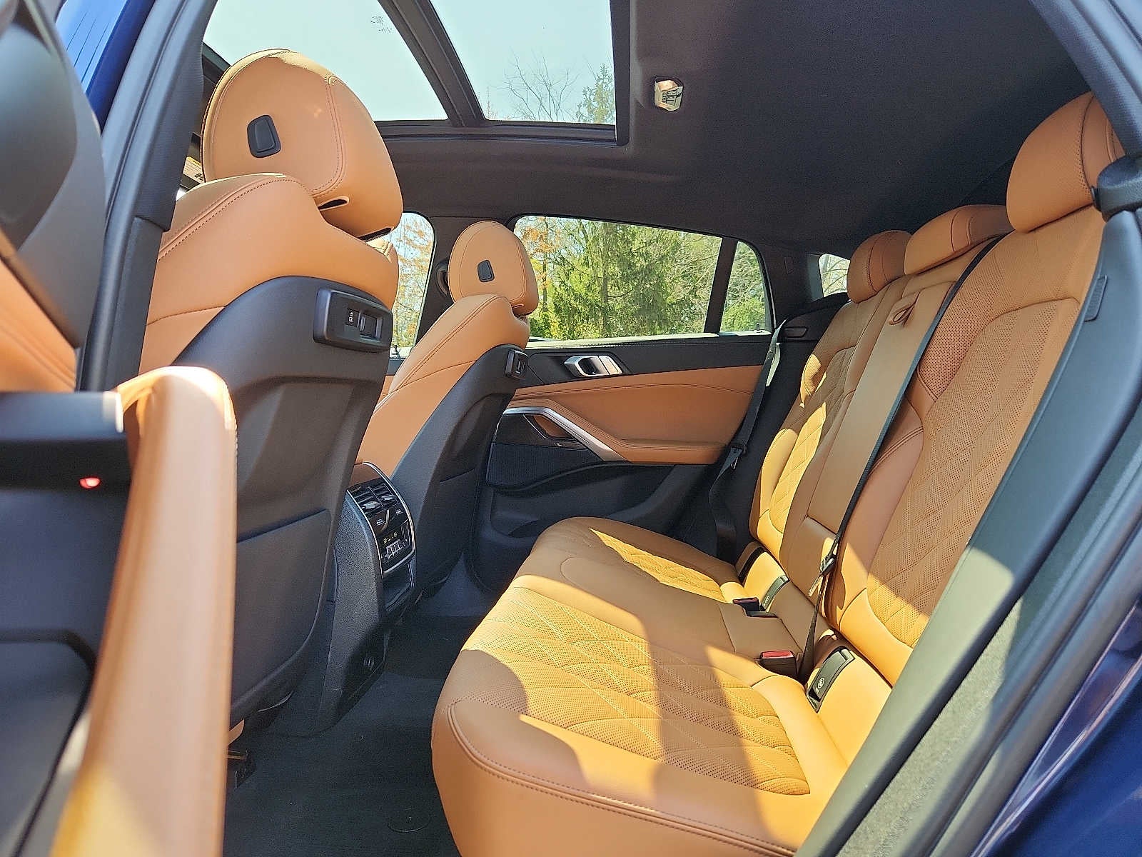 2023 BMW X6 xDrive40i xDrive40i