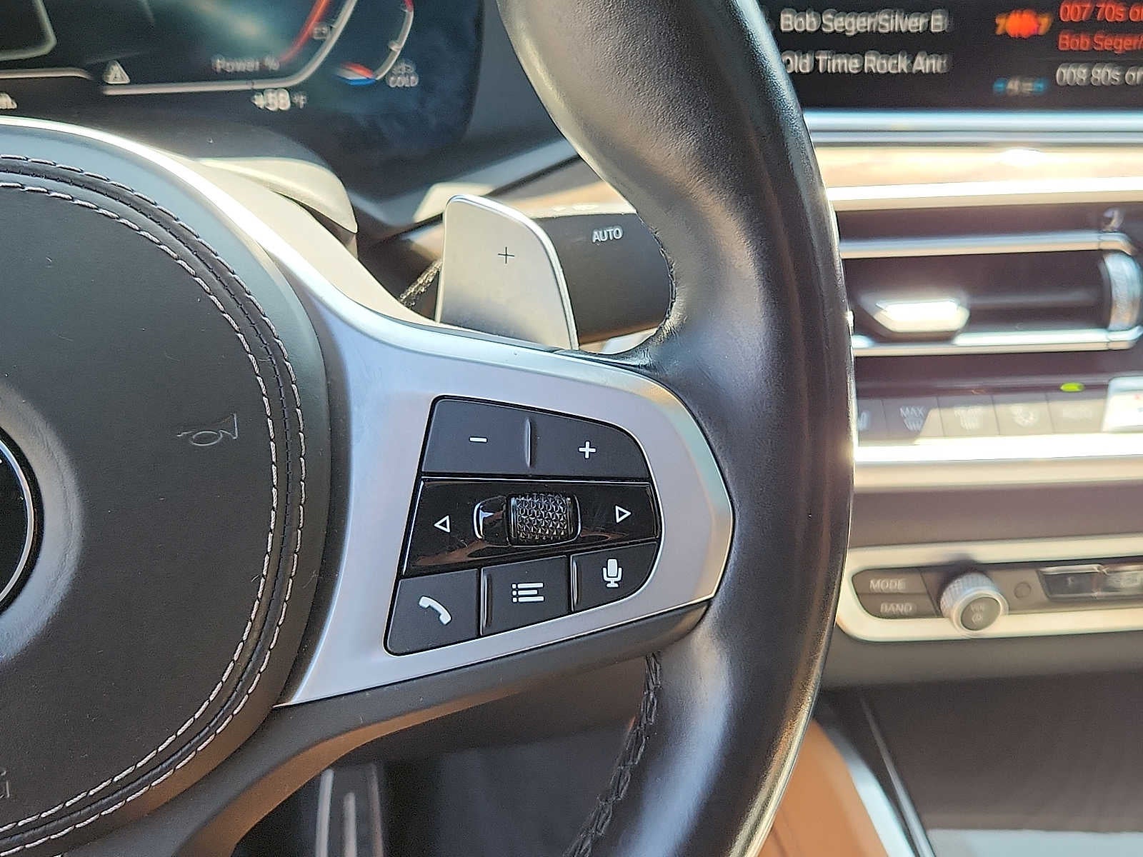 2023 BMW X6 xDrive40i xDrive40i