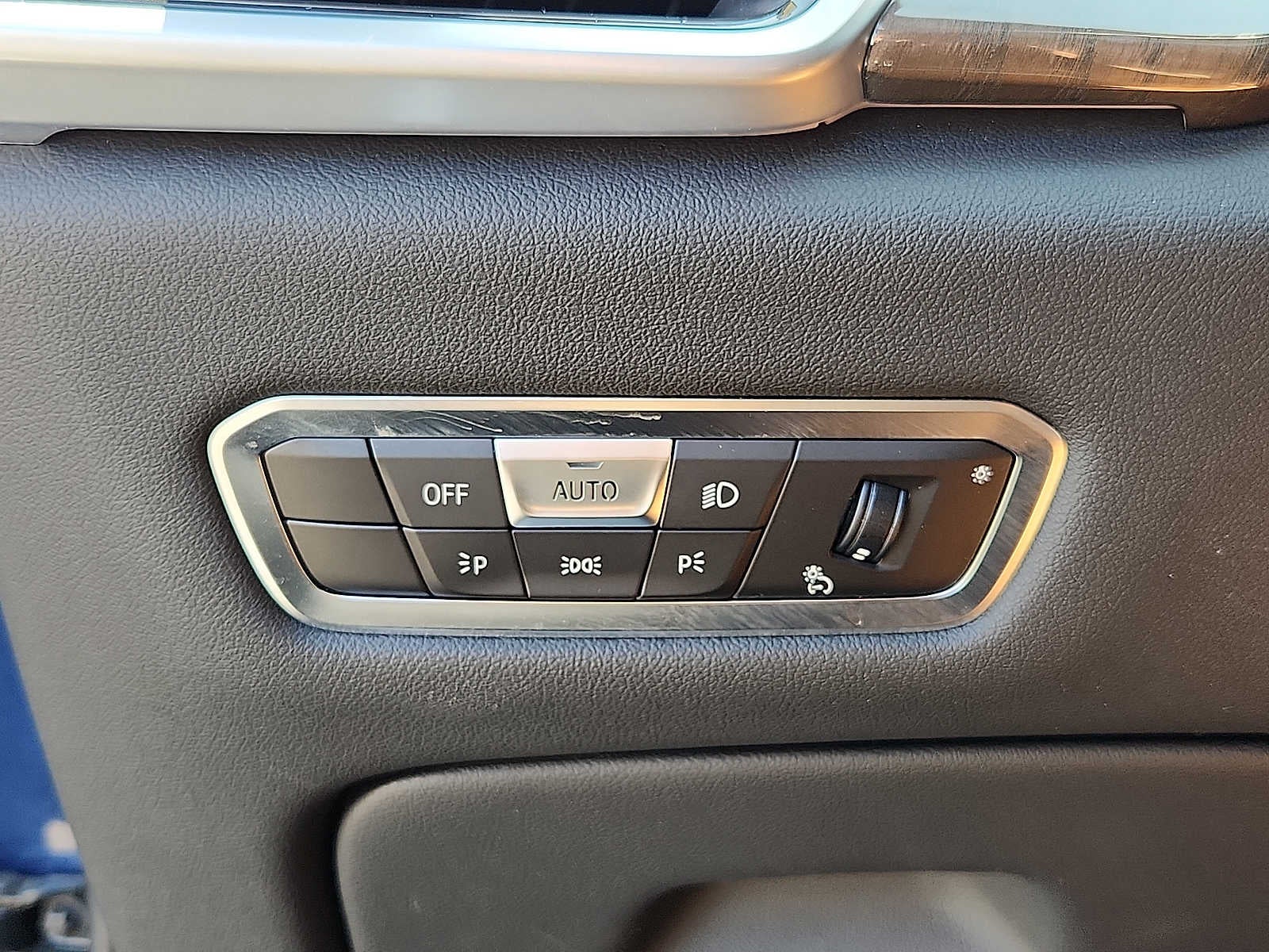 2023 BMW X6 xDrive40i xDrive40i