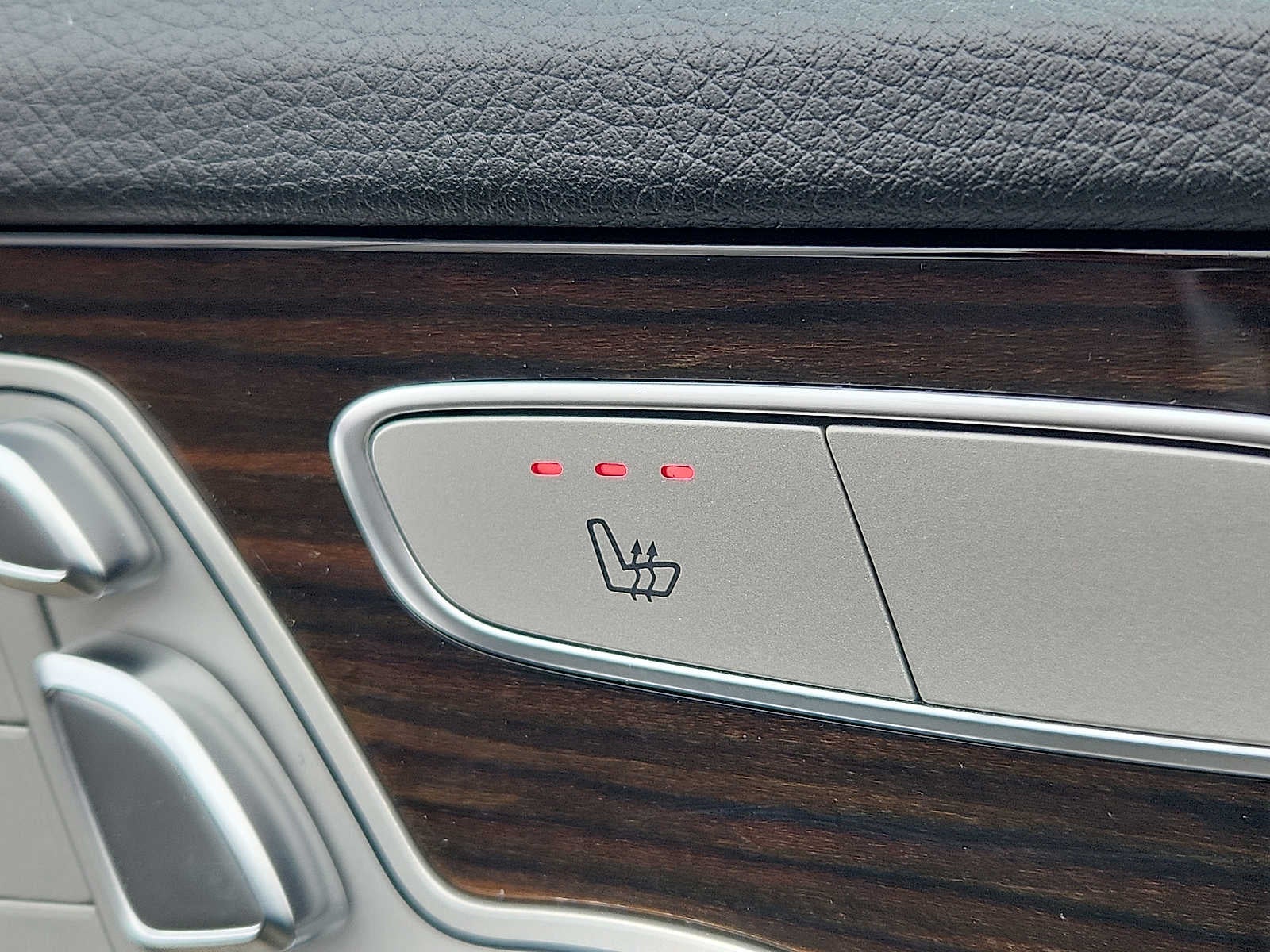 2021 Mercedes-Benz C-Class C 300