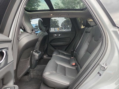 2024 Volvo XC60 Ultimate Dark Theme