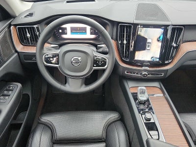 2024 Volvo XC60 Ultimate Dark Theme