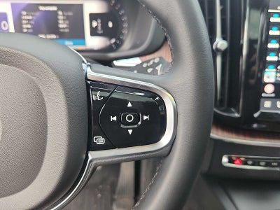 2024 Volvo XC60 Ultimate Dark Theme