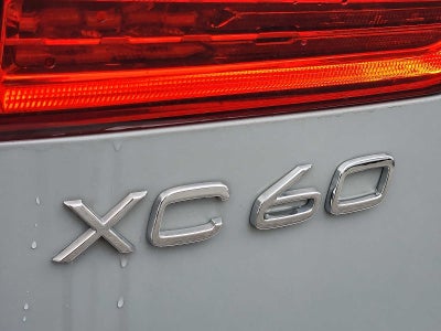 2024 Volvo XC60 Ultimate Dark Theme